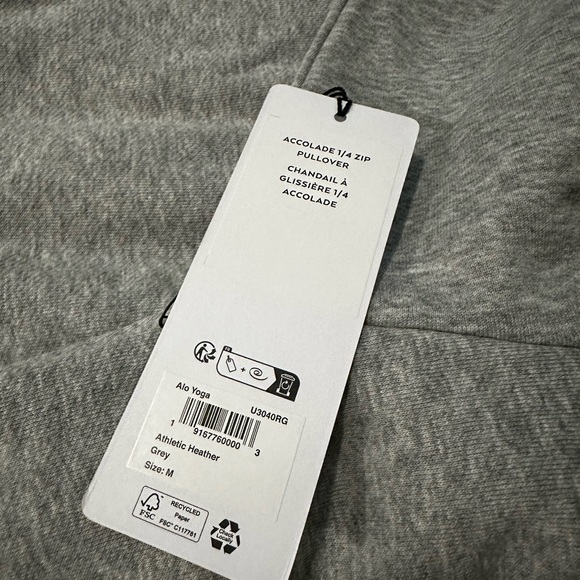 NWT - ALO YOGA - 1/4 zip accolade - medium - Picture 4 of 5